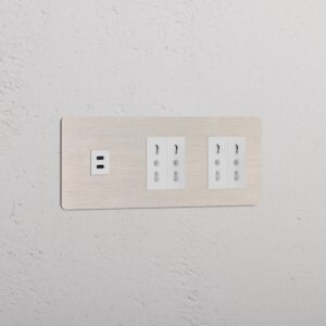 Kew Gniazdo USB-C 30 W i Bipasso x 4 w potrójnej ramce – Satynowy nikiel, Biały