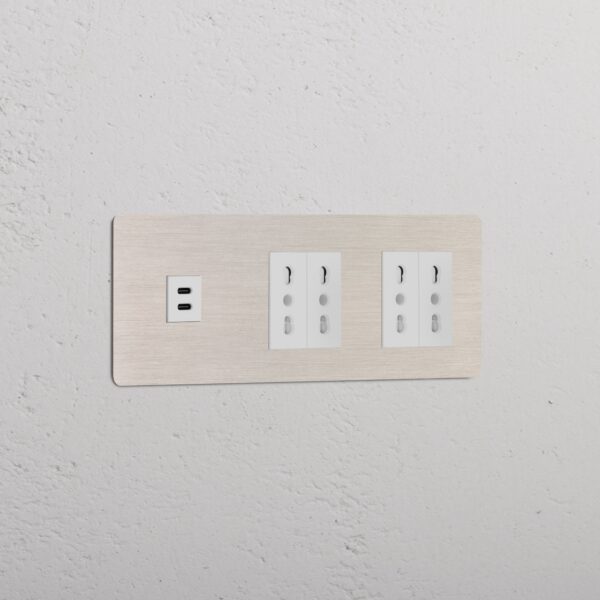 Kew Gniazdo USB-C 30 W i Bipasso x 4 w potrójnej ramce – Satynowy nikiel, Biały