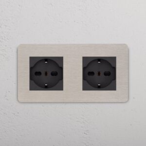 Grove Gniazdo Schuko/Bipasso x 2 w podwójnej ramce – Satynowy nikiel, Czarny