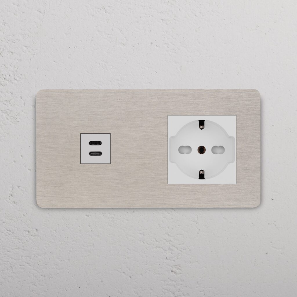 Grove Gniazdo USB-C 30 W i Schuko/Bipasso w podwójnej ramce – Satynowy nikiel, Biały