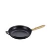 Patelnia Staub 28 cm z m radełkowanym uchwytem – Czarny