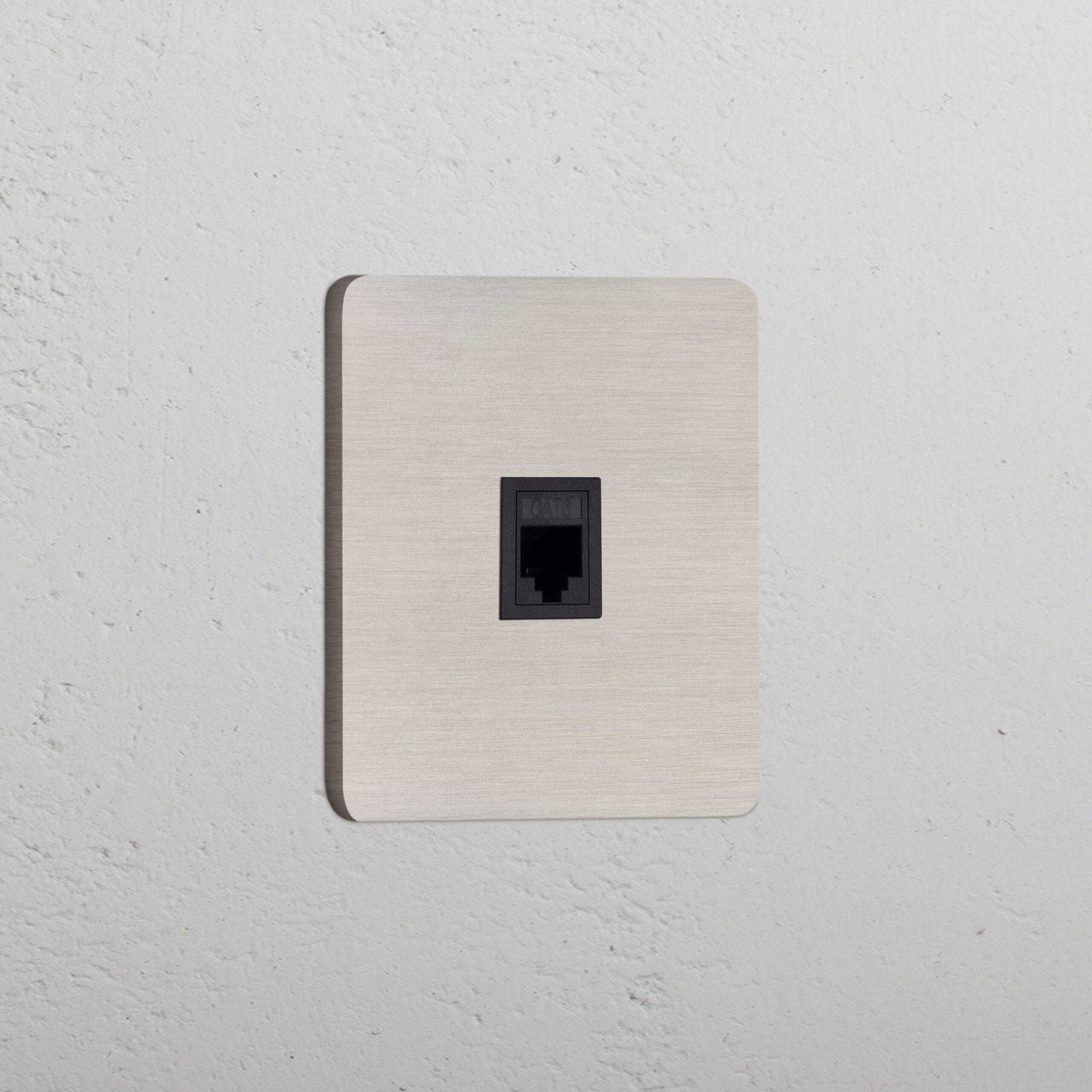 Grove Gniazdo RJ45 w pojedynczej ramce – Satynowy nikiel, Czarny