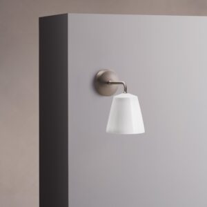 Richmond średni kinkiet ścienny z delikatną porcelaną – Satynowy nikiel