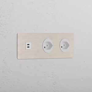 Kew Gniazdo USB-C 30W i szwajcarskie typu J x 2 w potrójnej ramce – Satynowy nikiel, Biały