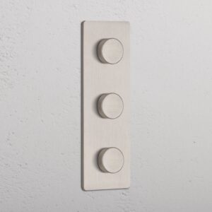Grove Ściemniacz x 3 w potrójnej ramce pionowej – Satynowy nikiel
