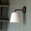 Richmond mały kinkiet ścienny z delikatną porcelaną – Brąz