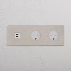 Grove Gniazdo USB-C 30 W i duńskie typu K x 2 w potrójnej ramce – Satynowy nikiel, Biały