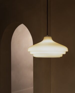 Brookfield duża lampa wisząca z opalowym szkłem – Polerowany nikiel