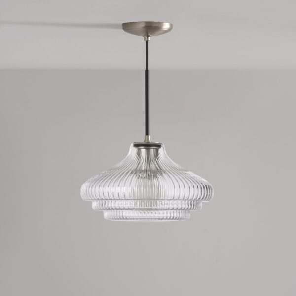 Brookfield średnia lampa wisząca z ryflowanym szkłem – Satynowy nikiel