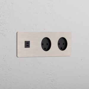 Grove Gniazdo USB-C 30 W i duńskie typu K x 2 w potrójnej ramce – Satynowy nikiel, Czarny