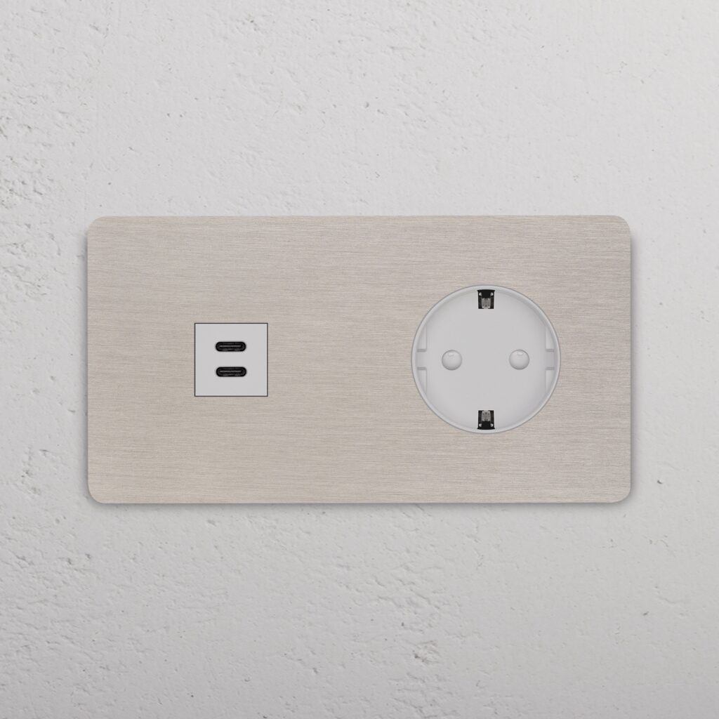 Grove Gniazdo USB-C 30 W i Schuko typu F x 2 w podwójnej ramce – Satynowy nikiel, Biały