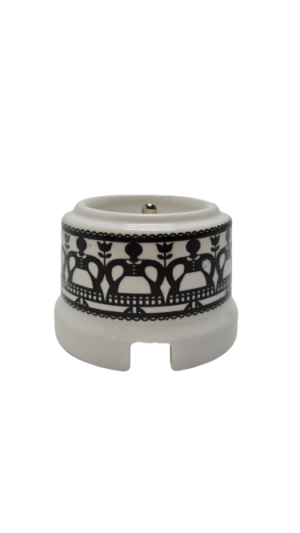 Ceramiczne natynkowe gniazdo French z bolcem uziemiającym  białe z czarnym zdobieniem