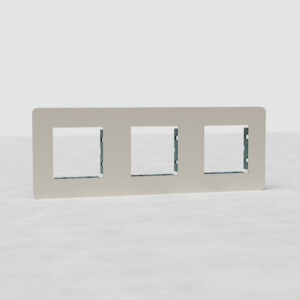 Grove Potrójna ramka modułowa na 3 x 45 mm moduły – Satynowy nikiel