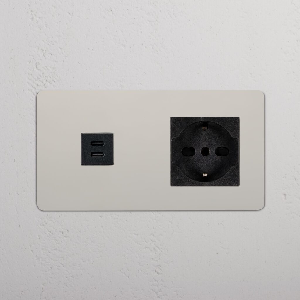 Kew Gniazdo USB-C 30 W i Schuko/Bipasso w podwójnej ramce – Polerowany nikiel, Czarny
