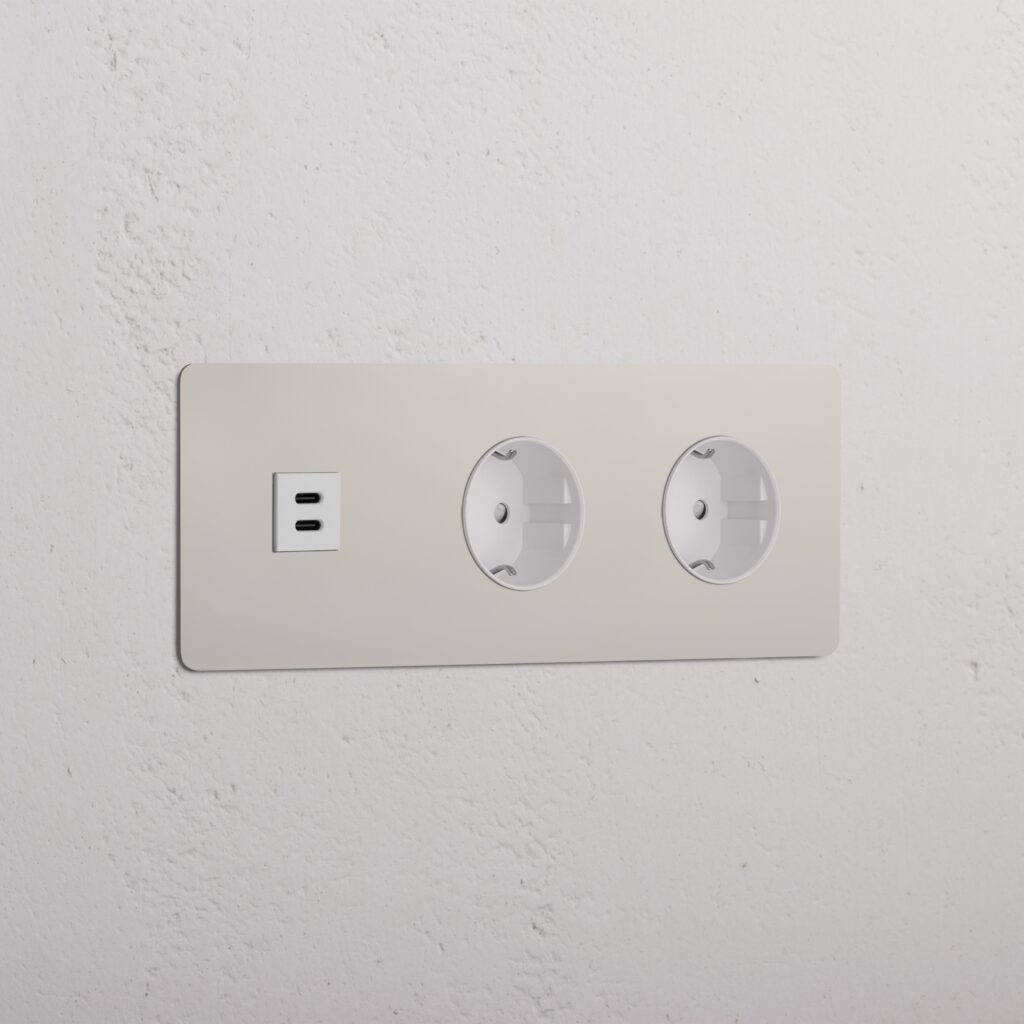 Kew Gniazdo USB-C 30 W i Schuko typu F x 2 w potrójnej ramce – Polerowany nikiel, Biały