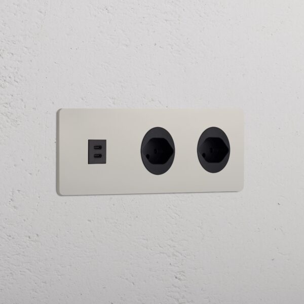 Grove Gniazdo USB-C 30W i szwajcarskie typu J x 2 w potrójnej ramce – Polerowany nikiel, Czarny
