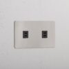 Grove Gniazdo USB-C 30 W x 2 w podwójnej ramce – Polerowany nikiel, Czarny