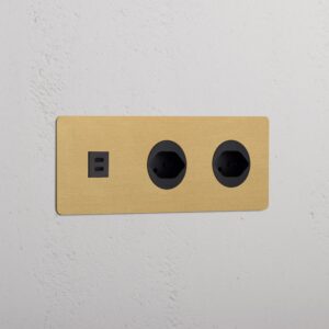 Kew Gniazdo USB-C 30W i szwajcarskie typu J x 2 w potrójnej ramce – Antyczny mosiądz, Czarny
