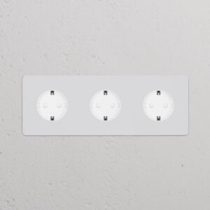 Kew Gniazdo Schuko typu F x 3 w potrójnej ramce – Do malowania, Biały