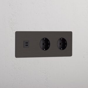 Kew Gniazdo USB-C 30 W i Schuko typu F x 2 w potrójnej ramce – Brąz, Czarny