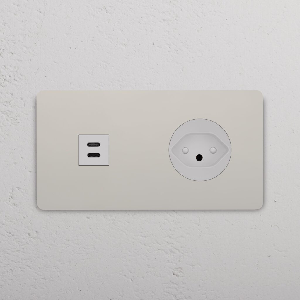 Grove Gniazdo USB-C 30W i szwajcarskie typu J w podwójnej ramce – Polerowany nikiel, Biały