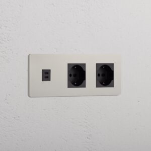 Grove Gniazdo USB-C 30 W i Schuko/Bipasso x 2 w potrójnej ramce – Polerowany nikiel, Czarny