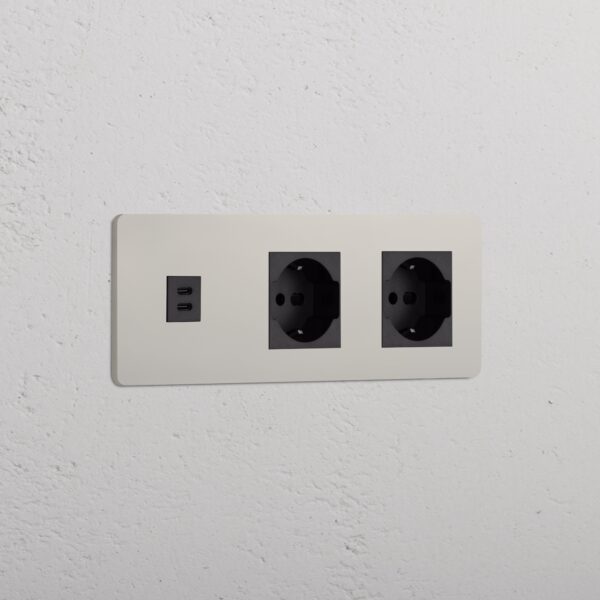 Grove Gniazdo USB-C 30 W i Schuko/Bipasso x 2 w potrójnej ramce – Polerowany nikiel, Czarny