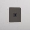 Kew Gniazdo USB-C 30 W w pojedynczej ramce – Brąz, Czarny