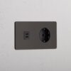 Grove Gniazdo USB-C 30 W i Schuko typu F x 2 w podwójnej ramce – Brąz, Czarny