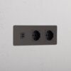 Kew Gniazdo USB-C 30 W i Schuko/Bipasso x 2 w potrójnej ramce – Brąz, Czarny