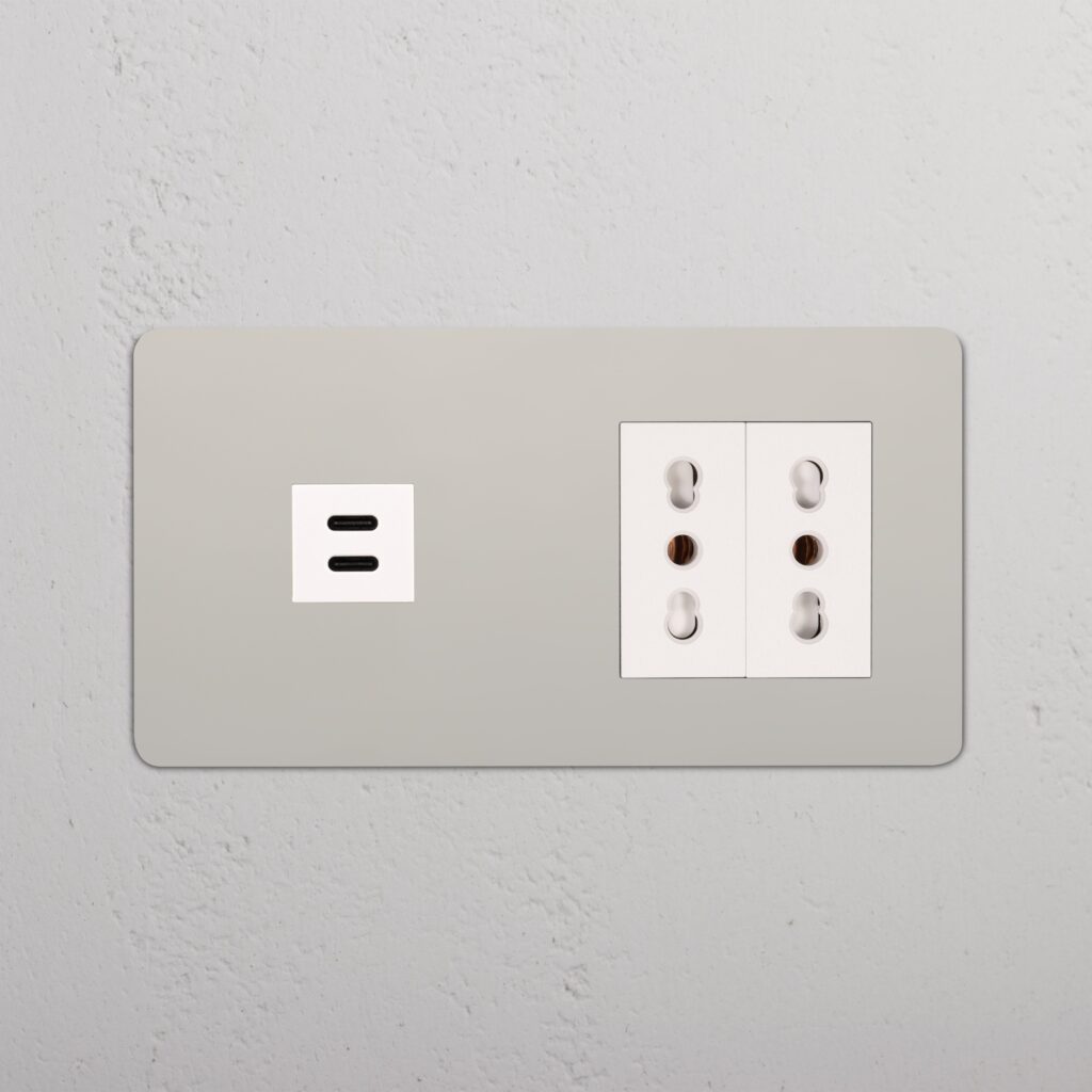 Kew Gniazdo USB-C 30 W i Bipasso x 2 w podwójnej ramce – Polerowany nikiel, Biały