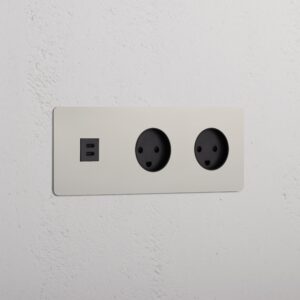 Kew Gniazdo USB-C 30 W i duńskie typu K x 2 w potrójnej ramce – Polerowany nikiel, Czarny