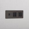 Grove Gniazdo USB-C 30 W i Bipasso x 4 w potrójnej ramce – Brąz, Czarny