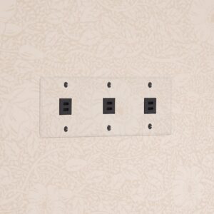 Kew Gniazdo USB-C 30 W x 3 w potrójnej ramce – Przezroczysty, Czarny