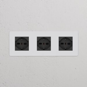 Kew Gniazdo Schuko/Bipasso x 3 w potrójnej ramce – Do malowania, Czarny