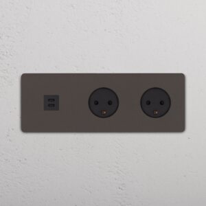 Grove Gniazdo USB-C 30 W i duńskie typu K x 2 w potrójnej ramce – Brąz, Czarny