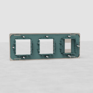 Grove Potrójna ramka modułowa na 2 x 45 mm moduły oraz 1 x keystone – Polerowany nikiel