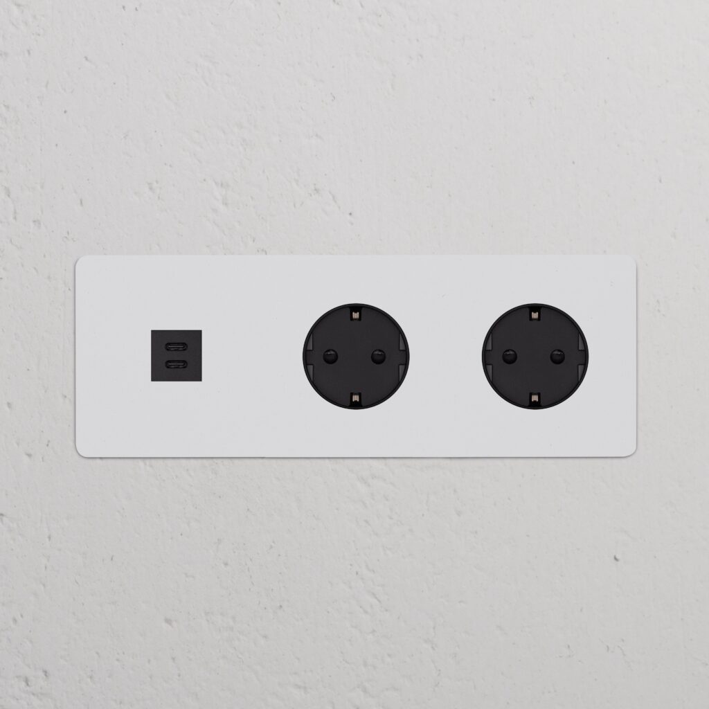Kew Gniazdo USB-C 30 W i Schuko typu F x 2 w potrójnej ramce – Do malowania, Czarny