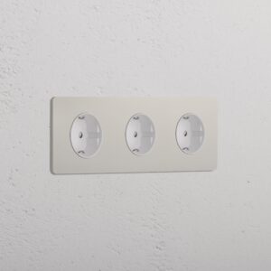 Grove Gniazdo Schuko typu F x 3 w potrójnej ramce – Polerowany nikiel, Biały