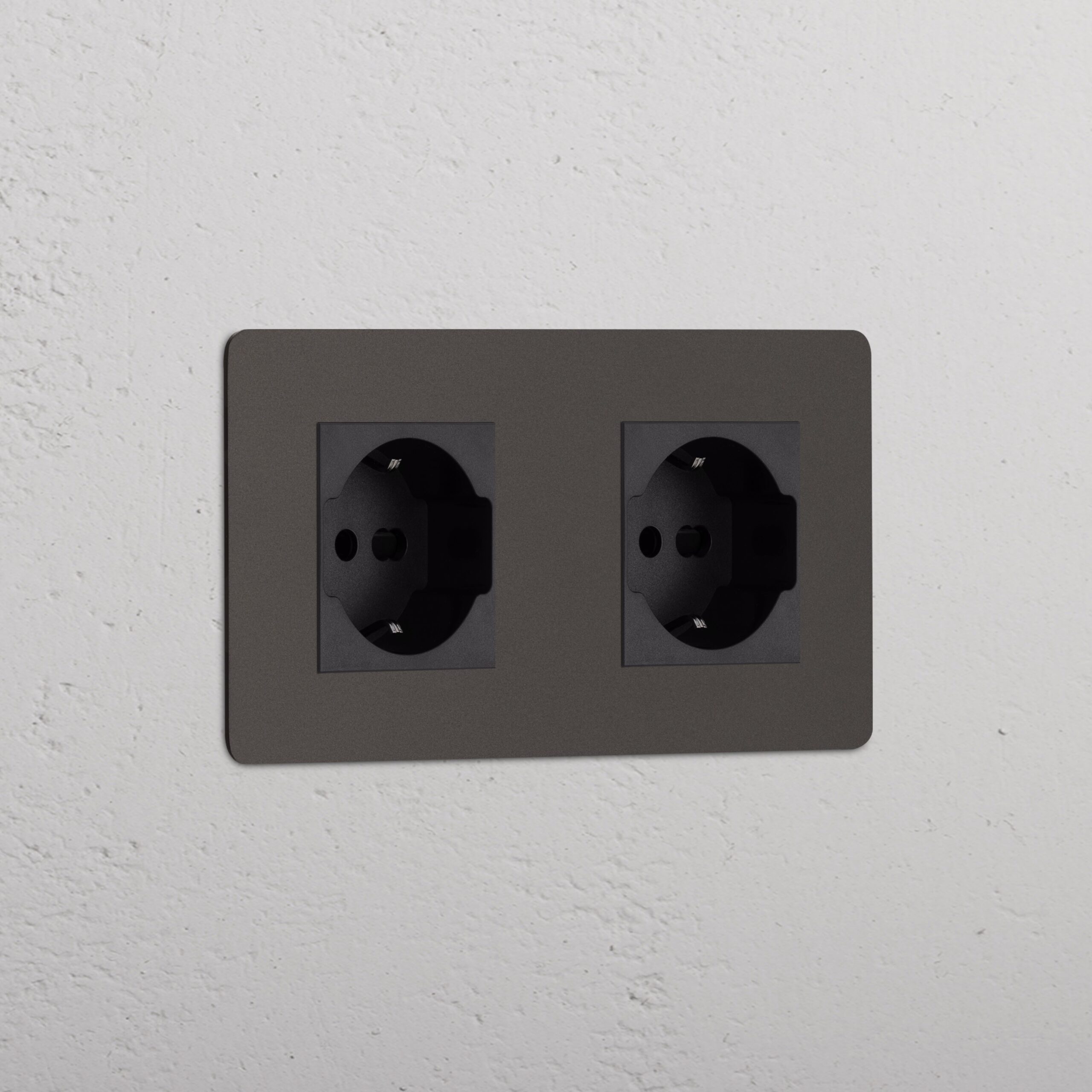 Kew Gniazdo Schuko/Bipasso x 2 w podwójnej ramce – Brąz, Czarny