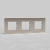 Kew Potrójna ramka modułowa 45 mm – Polerowany nikiel