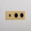 Grove Gniazdo USB-C 30W i szwajcarskie typu J x 2 w potrójnej ramce – Antyczny mosiądz, Czarny