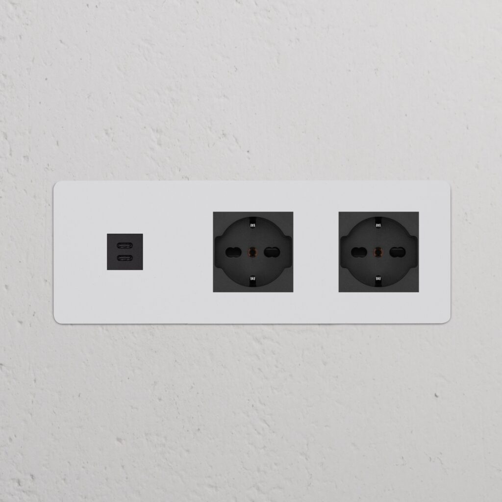 Kew Gniazdo USB-C 30 W i Schuko/Bipasso x 2 w potrójnej ramce – Do malowania, Czarny