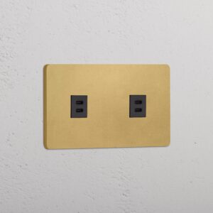 Grove Gniazdo USB-C 30 W x 2 w podwójnej ramce – Antyczny mosiądz, Czarny