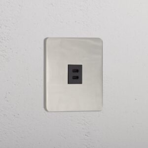 Grove Gniazdo USB-C 30 W w pojedynczej ramce – Polerowany nikiel, Czarny