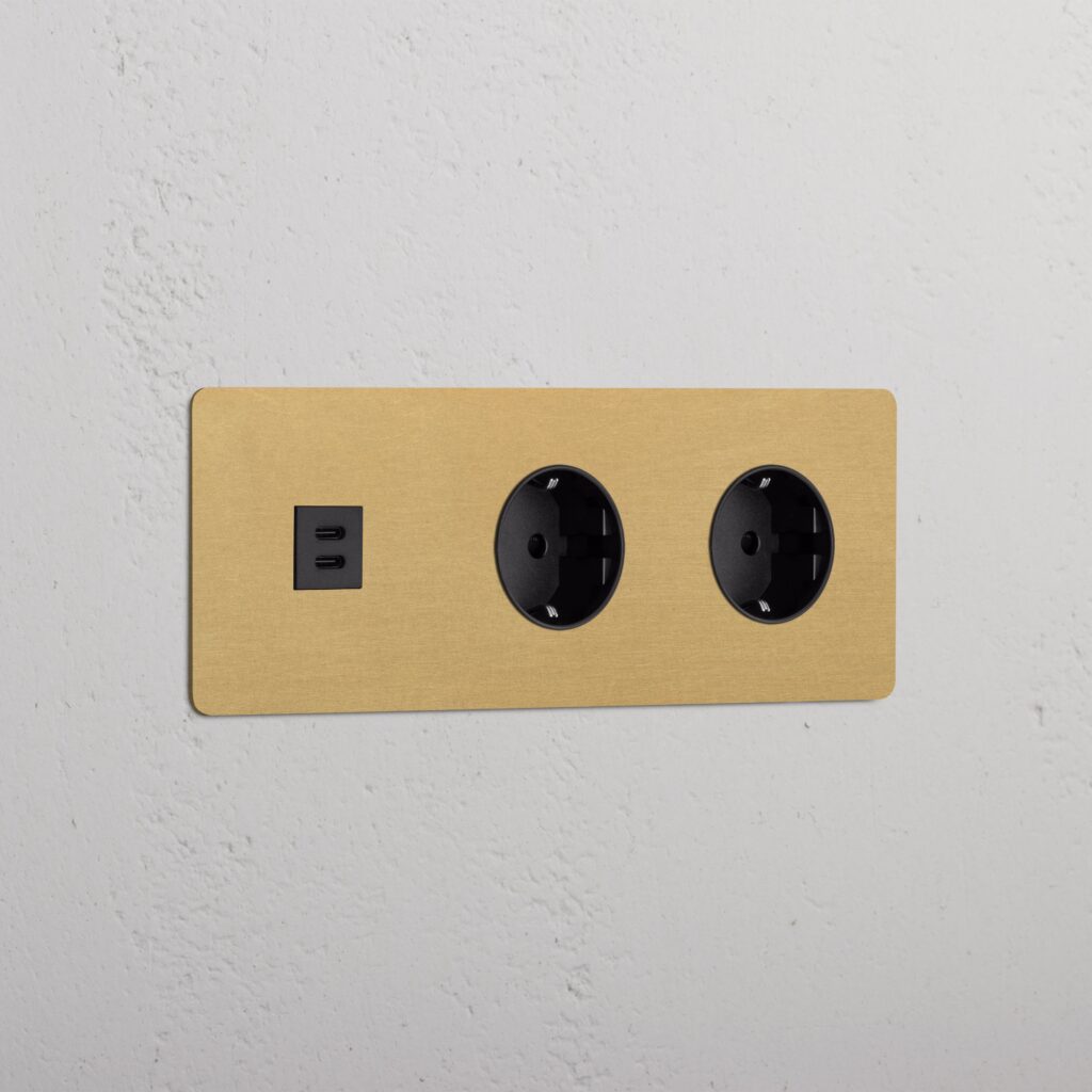 Kew Gniazdo USB-C 30 W i Schuko typu F x 2 w potrójnej ramce – Antyczny mosiądz, Czarny
