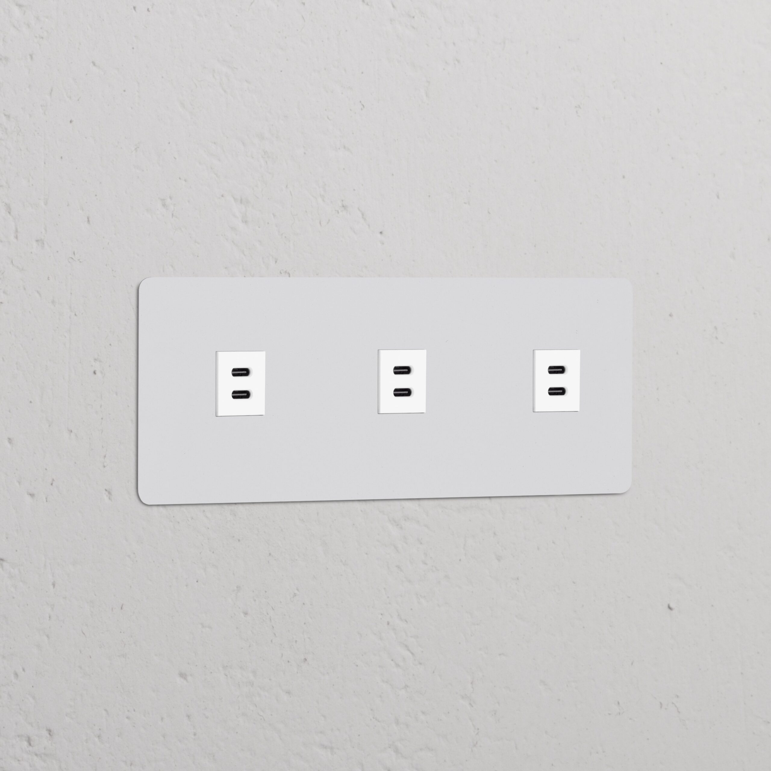 Kew Gniazdo USB-C 30 W x 3 w potrójnej ramce – Do malowania, Biały