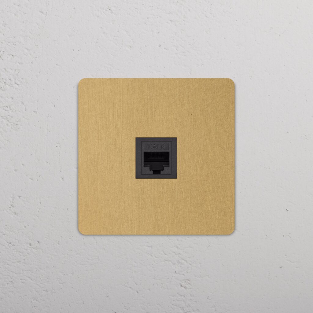 Grove Gniazdo RJ45 w pojedynczej ramce – Antyczny mosiądz, Czarny