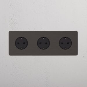 Kew Gniazdo Schuko typu F x 3 w potrójnej ramce – Brąz, Czarny