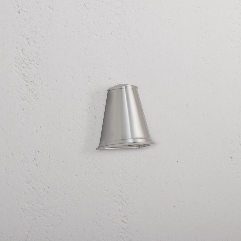 Southwark lampa masztowa – Polerowany nikiel